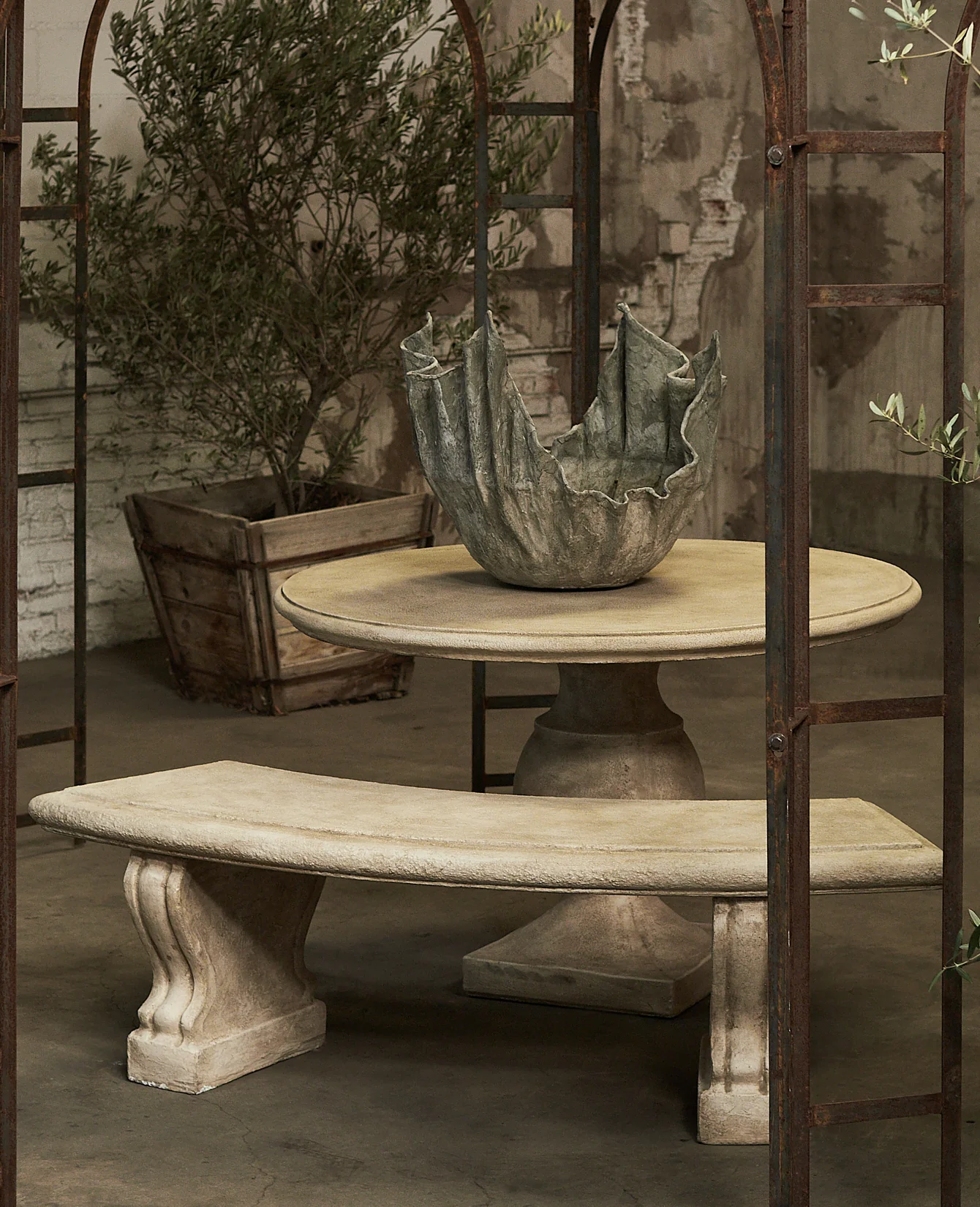 Cast Round Dining Table - Image 5